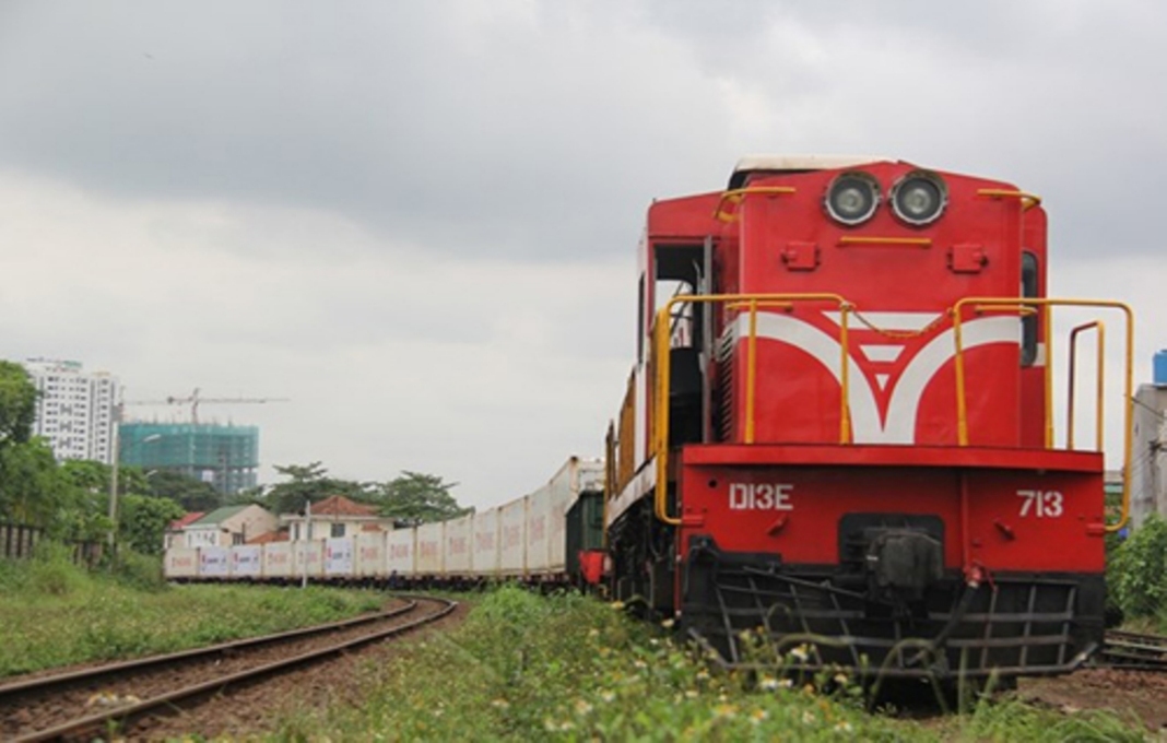 Refrigerated container train launched on Song Than–Dong Dang route