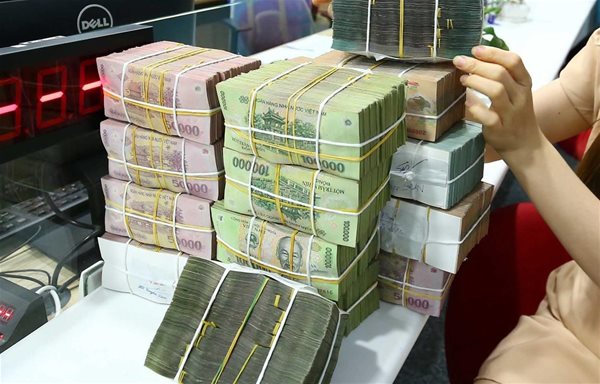 Vietnam to fuel economic growth with more interest rate cuts