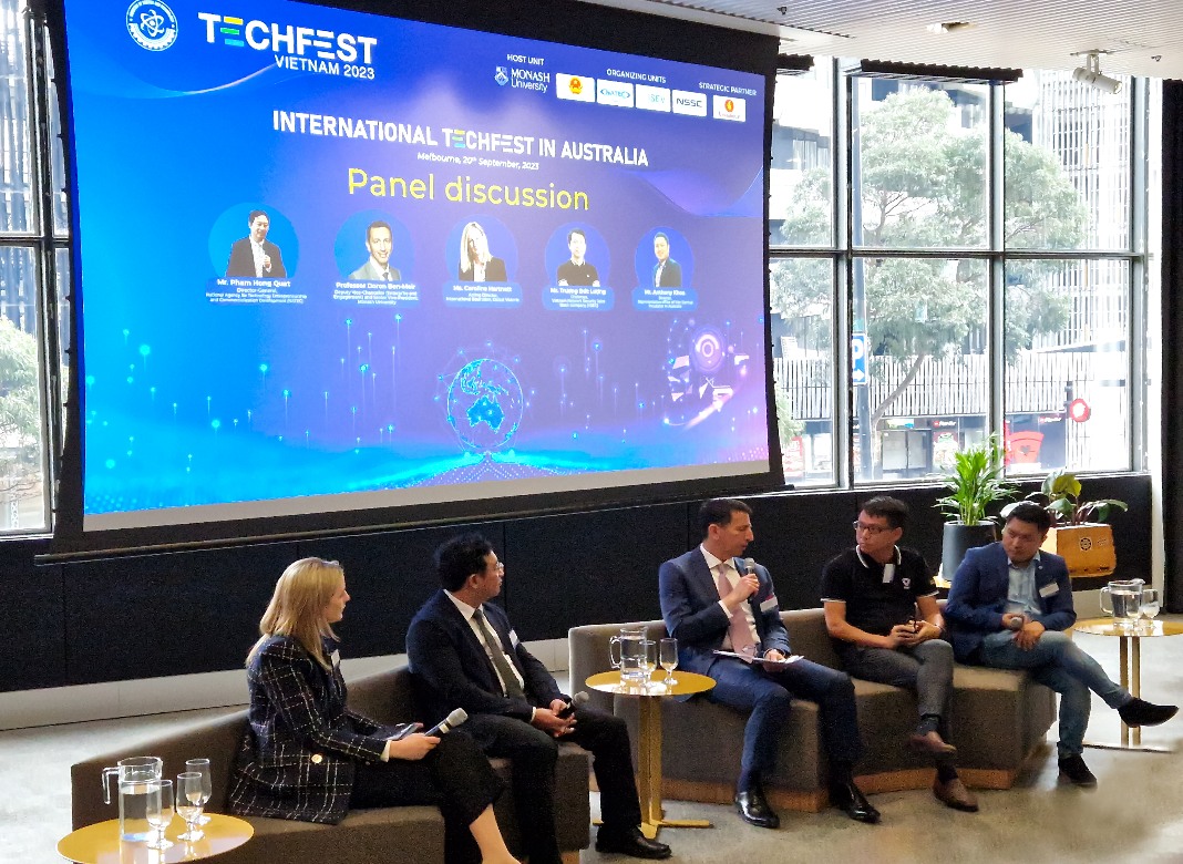 Vietnam’s ministry, Monash University co-hold international techfest