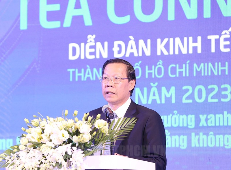 HCMC leader meets 100 CEOs over green development