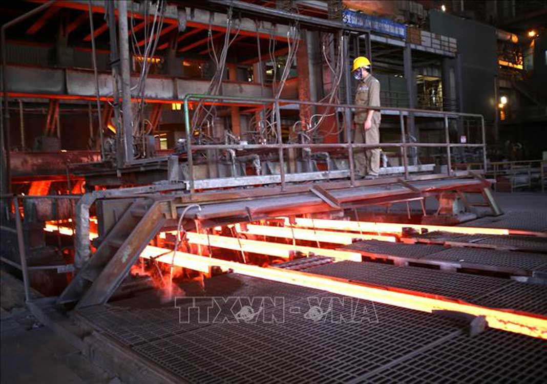 Construction steel sales rise despite economic woes