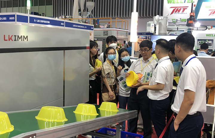 HCMC hosts plastics and rubber industry expo