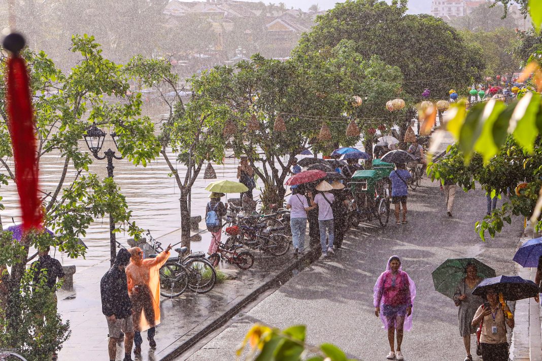 Rains in the ancient town