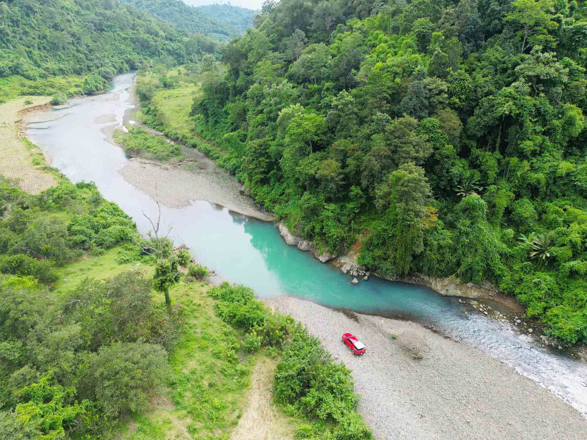Serene beauty of La Ngau Stream in Binh Thuan