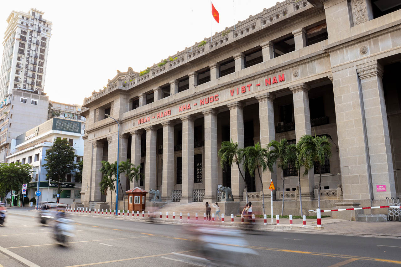 Central bank restructures local branches into 15 regional offices