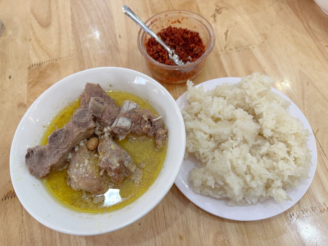 Xoi thit hon – Rediscovering Hue’s forgotten flavors