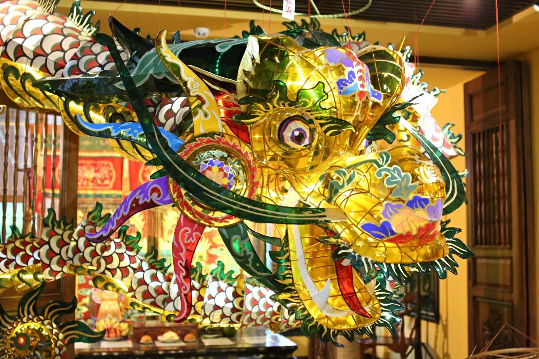 Exploring traditional Mid-Autumn lantern exhibition