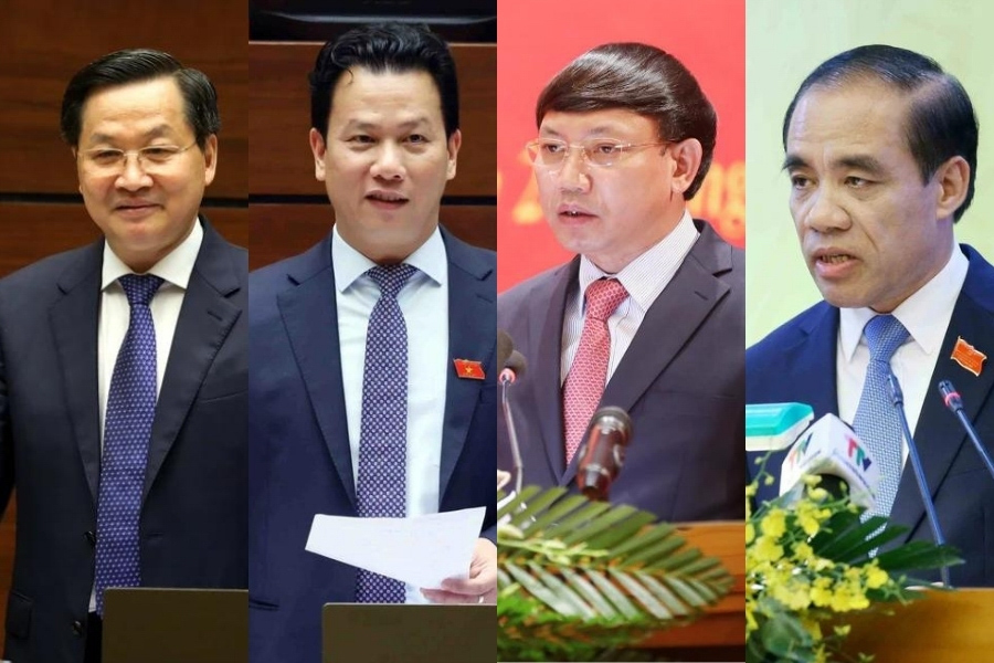 Four senior Party members resign