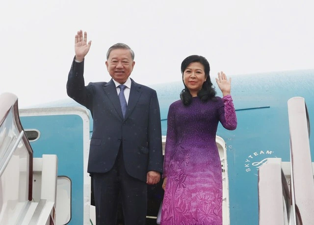 Vietnam's top leader set to visit U.S., Cuba