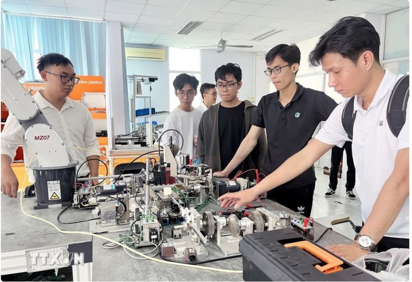 Ericsson launches program to bridge telecom skills gap