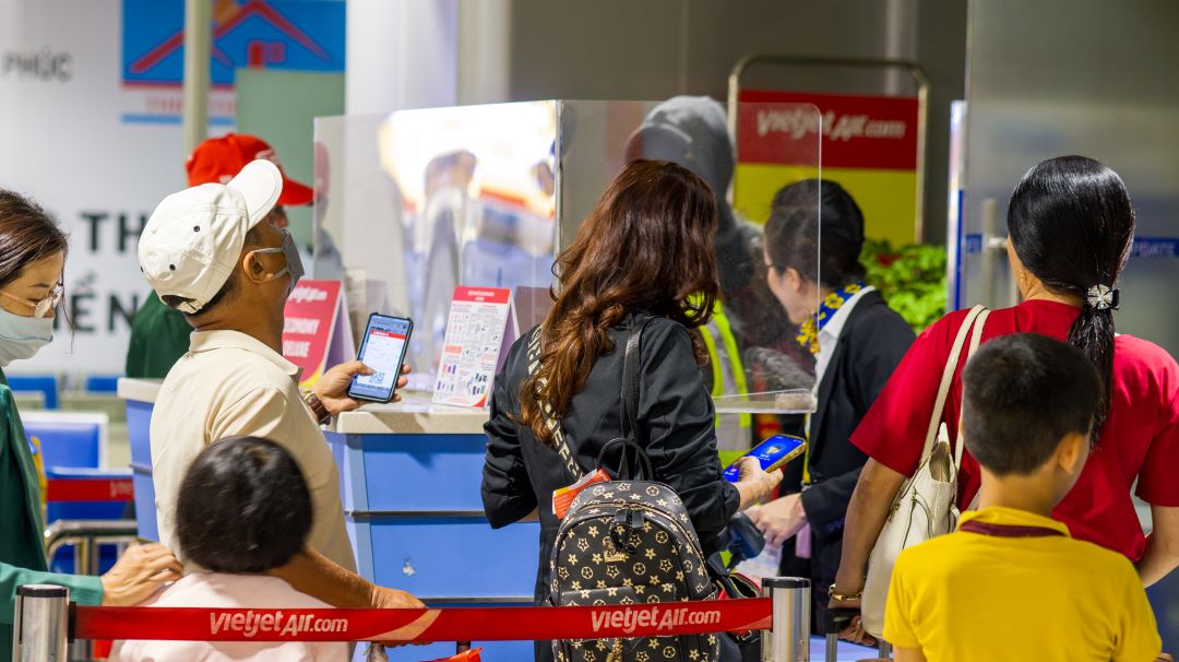 Many flights for upcoming Tet holiday fully booked