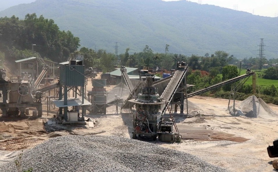 Lam Dong to auction 36 sand, rock mining sites