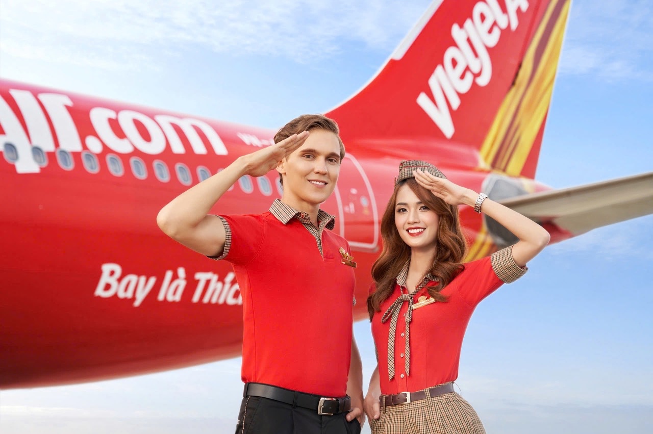 Vietjet wins three international human resources awards for excellence in people and technology integration