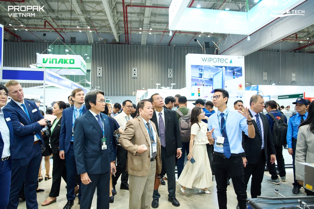 Int’l exhibitions on packaging, plastics, and beverages open in HCMC