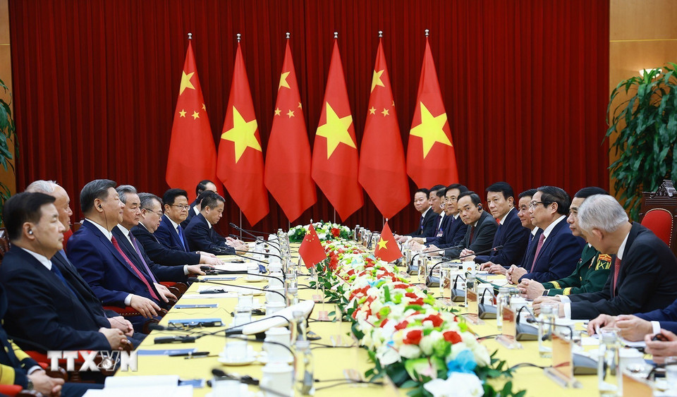 PM Chinh seeks stronger focus on rail link cooperation with China