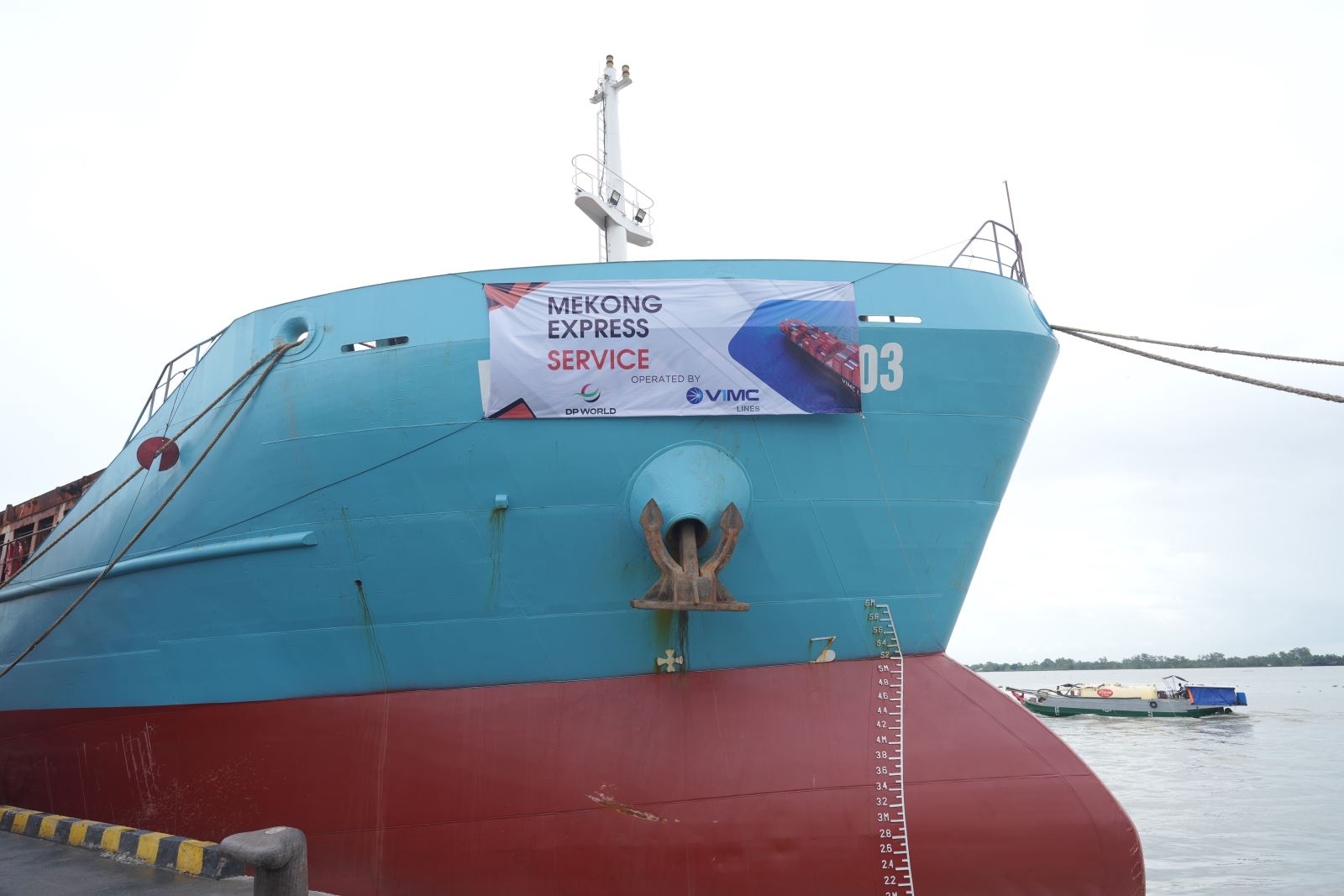 New coastal-river shipping route launched between Can Tho, Ba Ria-Vung Tau