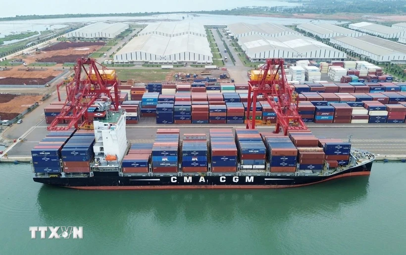 New direct shipping route links central Vietnam and India