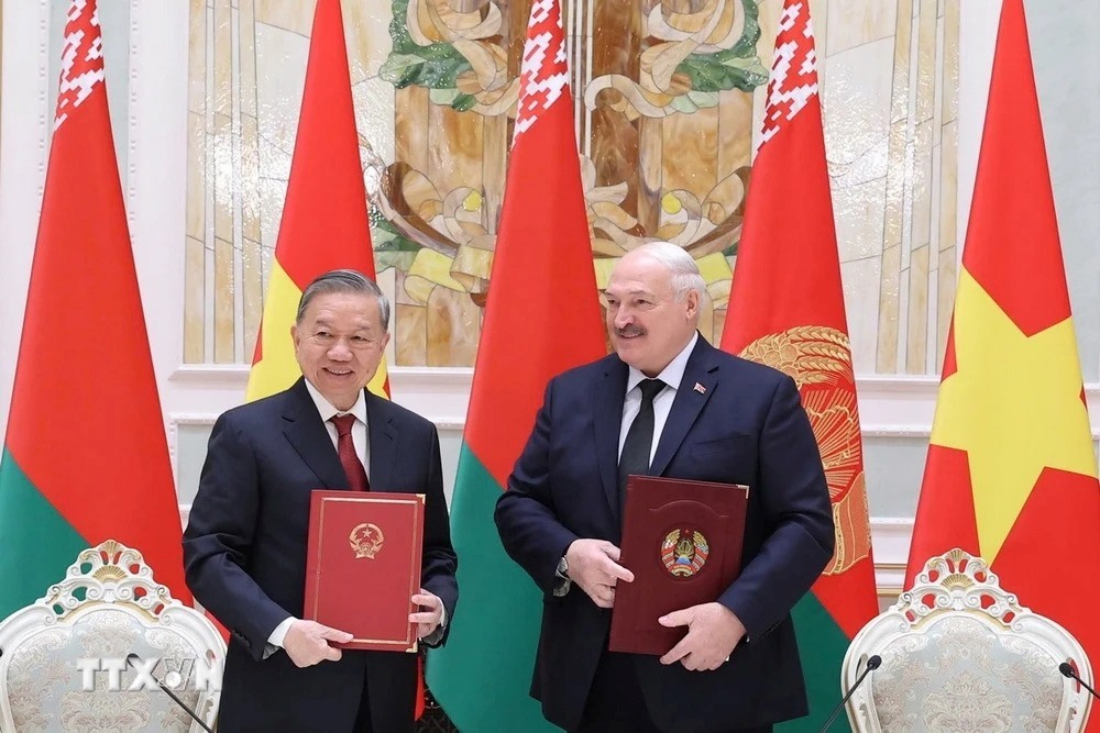 Vietnam, Belarus upgrade ties to strategic partnership