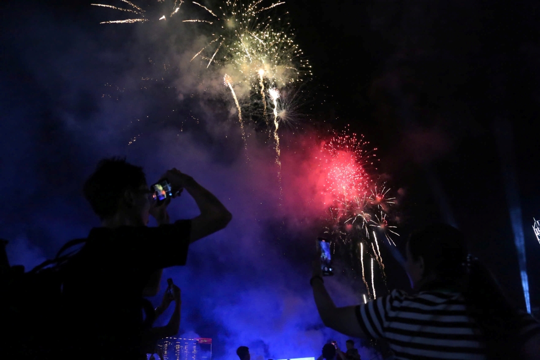 HCMC lights up in celebration of Reunification Day