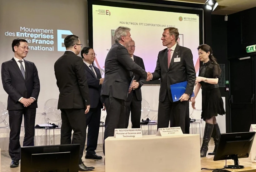 FPT becomes global strategic IT partner of Airbus