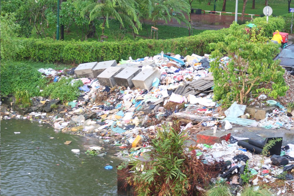 HCMC generates 14,000 tons of waste daily