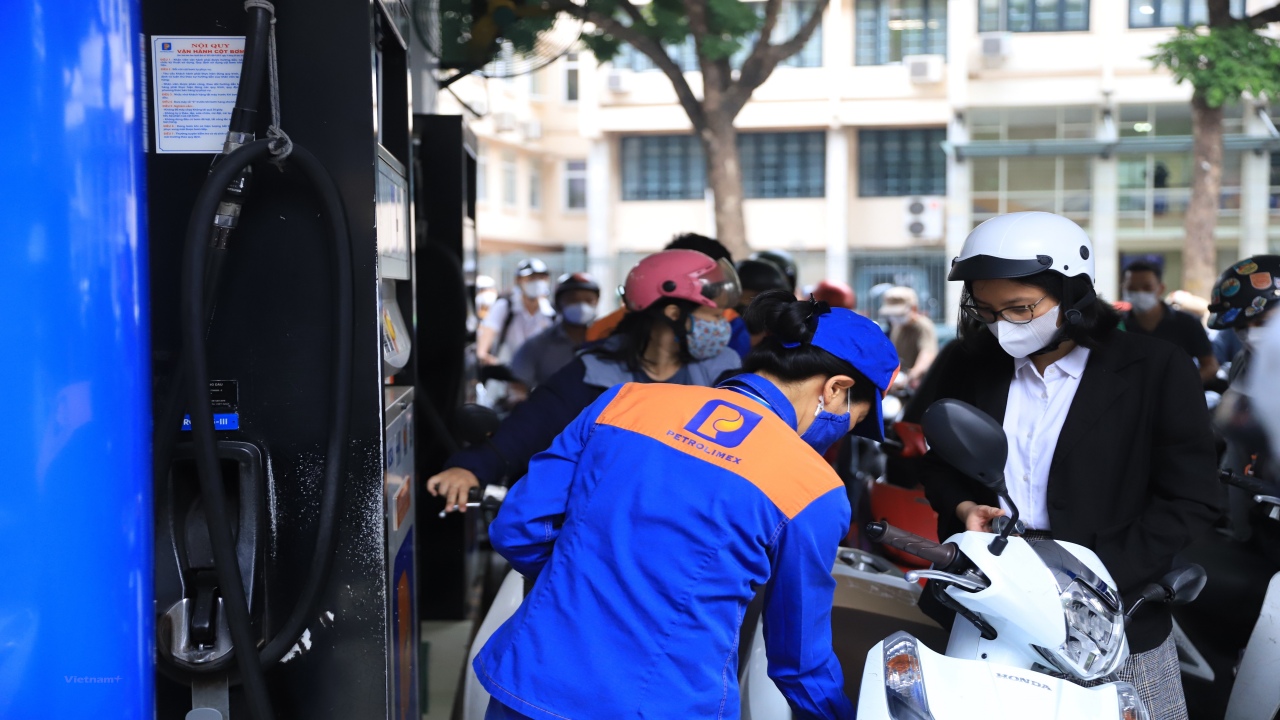 Gasoline prices edge up