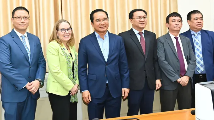 HCMC, Intel collaborate on AI workforce training