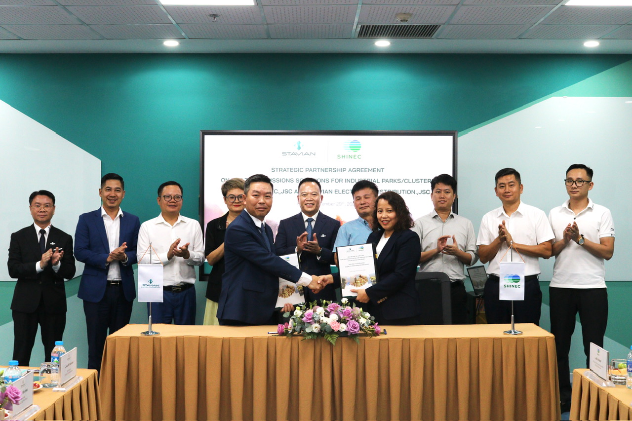 Stavian ED and Shinec sign strategic partnership agreement on carbon emission reduction solutions for industrial parks/clusters