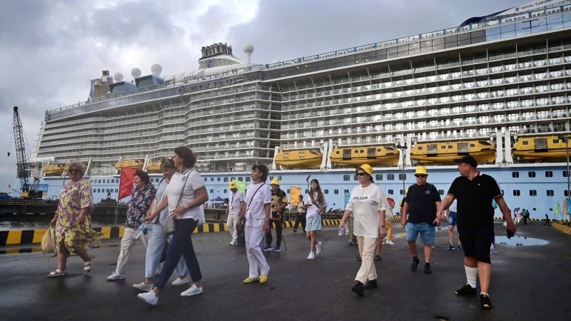 Int'l cruise ship brings over 4,000 tourists to Chan May Port