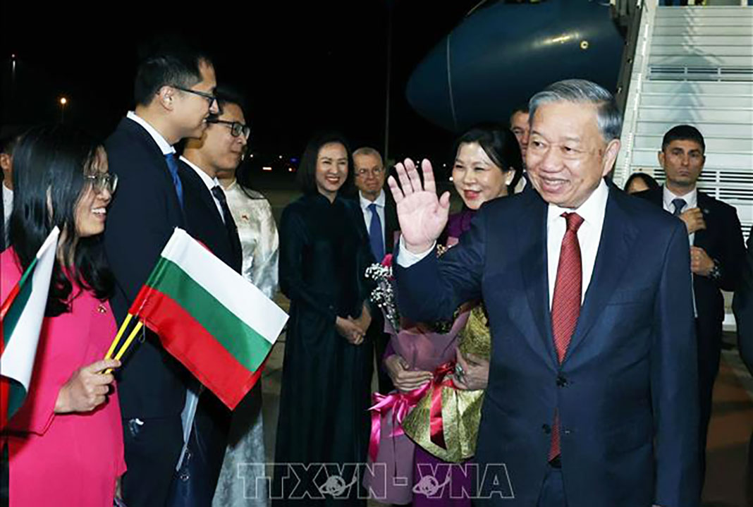 Party General Secretary To Lam arrives in Bulgaria for official visit