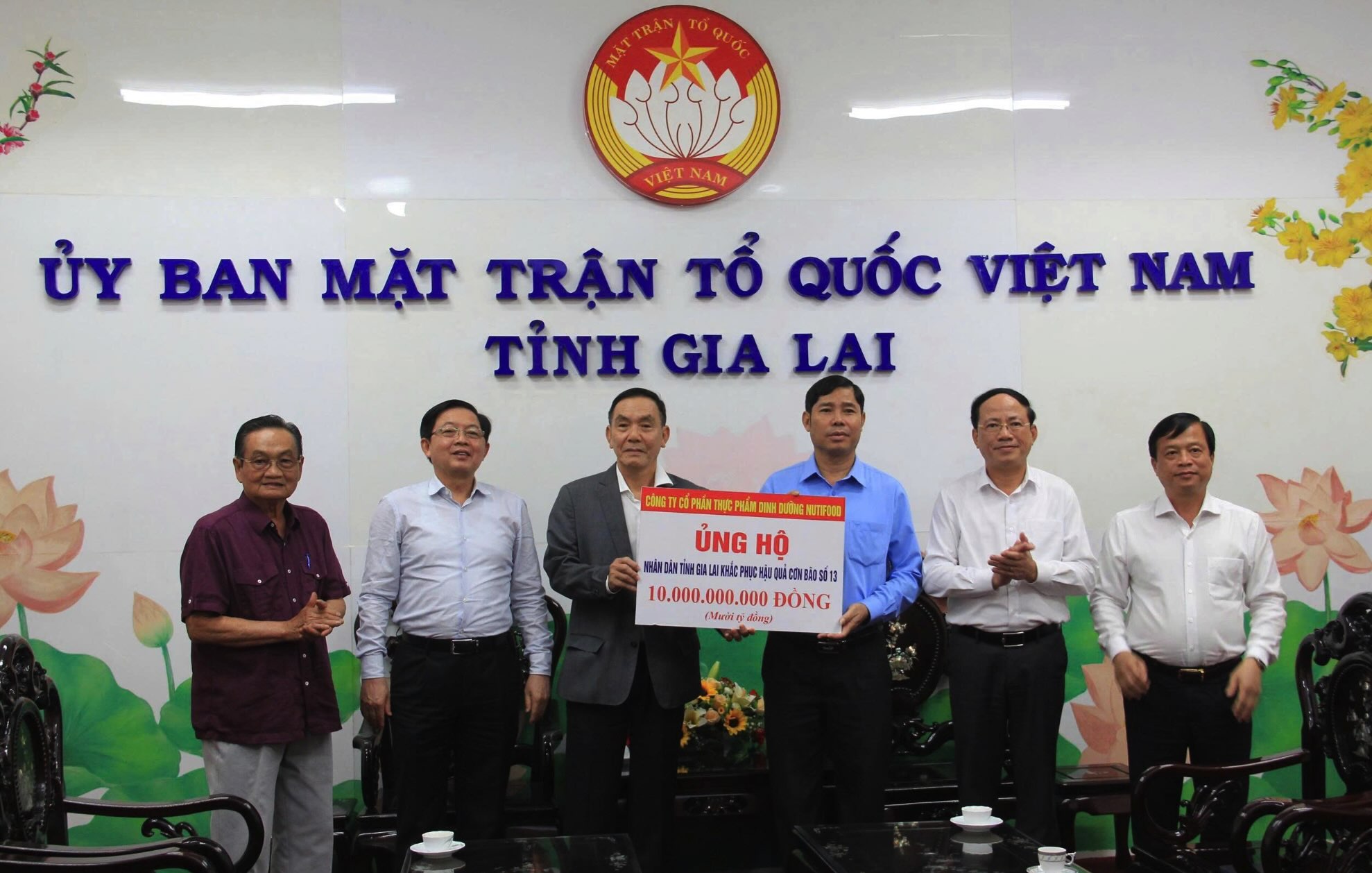 Nutifood donates VND10 billion to support Gia Lai residents hit by Storm Kalmaegi