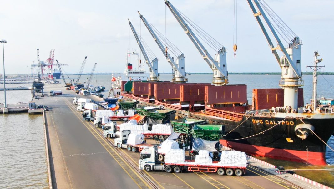 Long An International Port, Japan’s Kobe Port partner to develop green, smart port model
