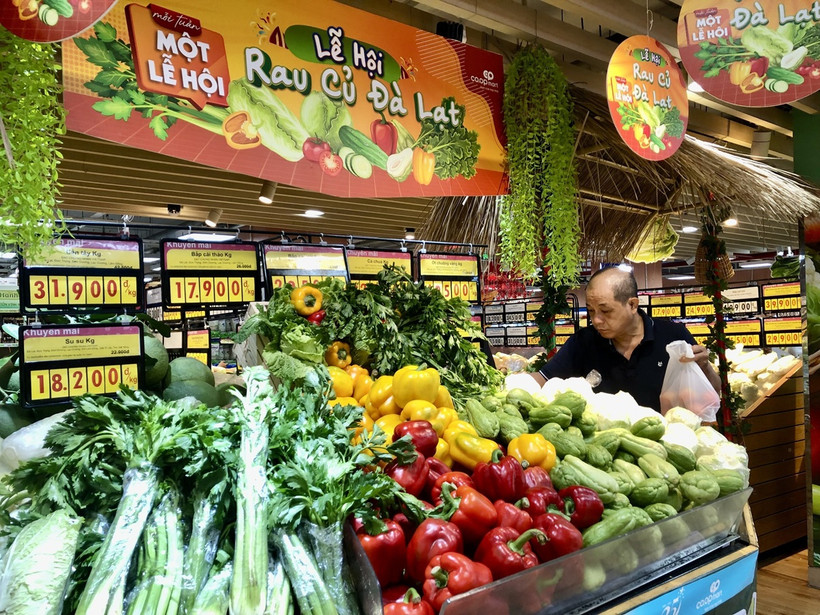 Vietnam’s CPI up 3.27% in Jan-Oct