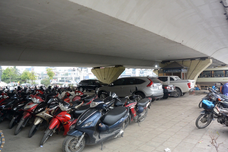 Hanoi launches citywide inspection of parking, roadwork