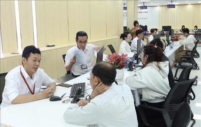 HCMC opens public administrative service center