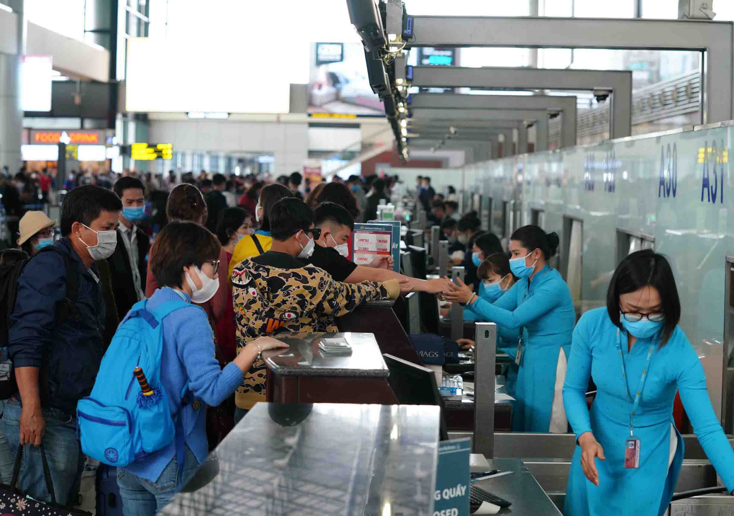 Tan Son Nhat airport to handle up to 165,000 passengers per day during Tet 2026