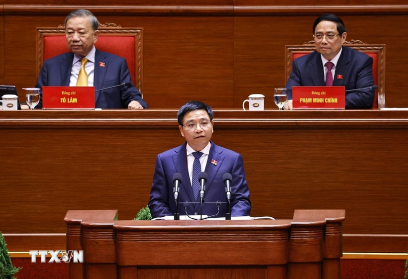 Finance minister calls for stronger financial institutions at National Party Congress