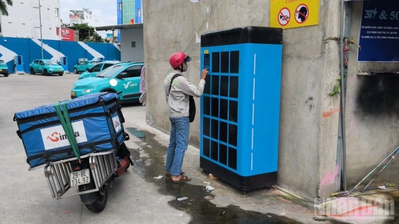 HCMC pushes for faster rollout of EV battery swap cabinets