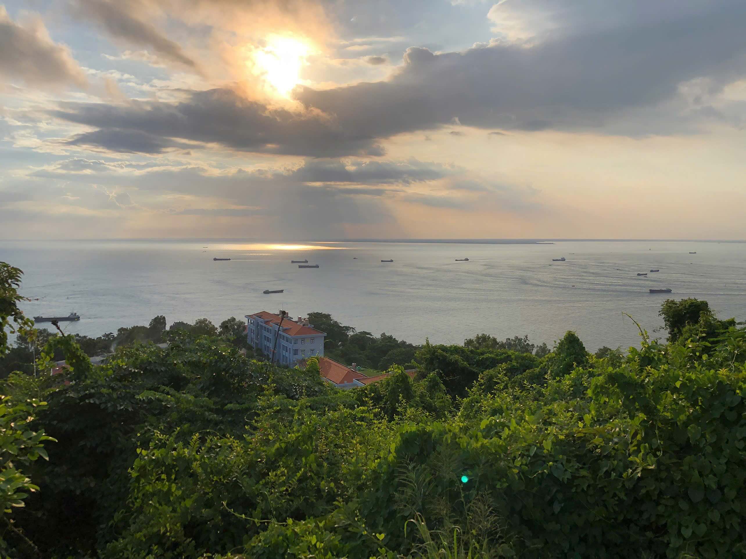 Coastal views from Vi Ba mountain