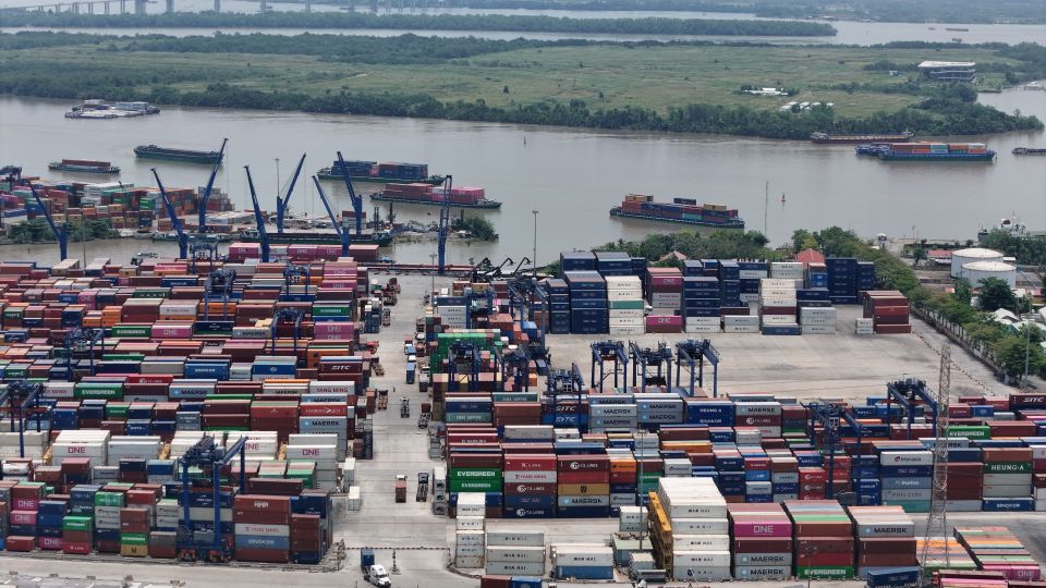 Vietnam collects VND1.4 quadrillion in budget revenue by mid-June