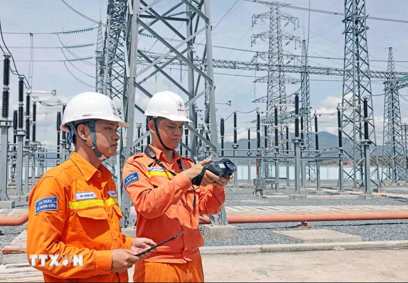 Vietnam’s power plan review prioritizes northern supply, green transport demand