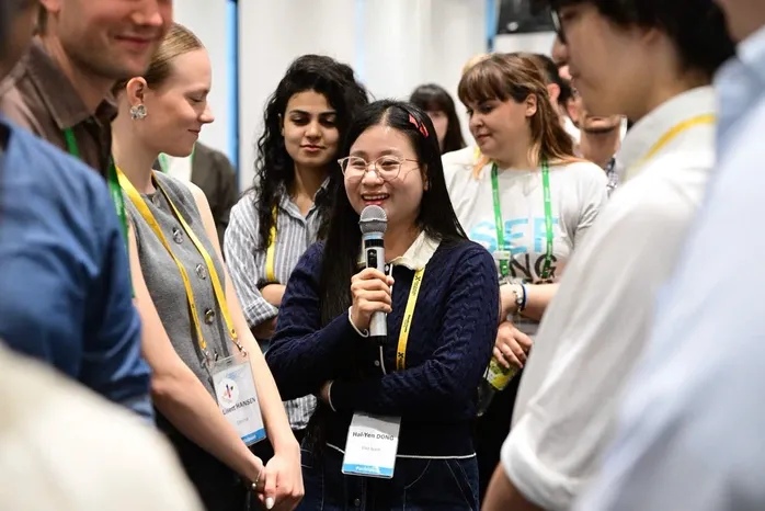 Visually impaired Vietnamese student admitted to seven top global universities