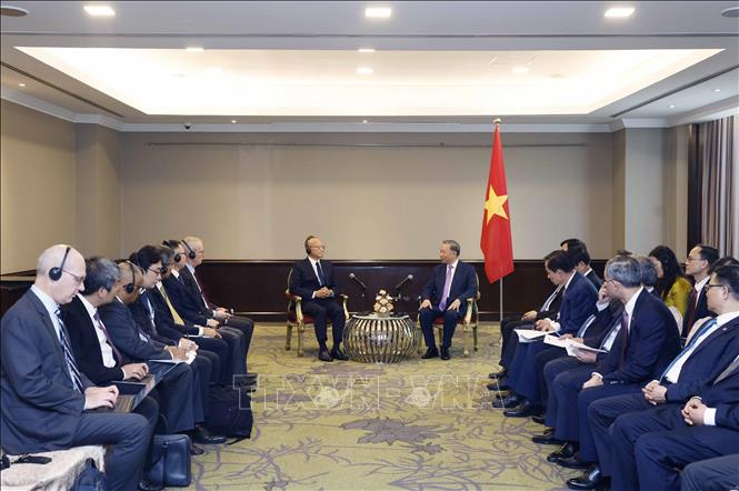Vietnam seeks strategic partnerships on green infrastructure, digital economy