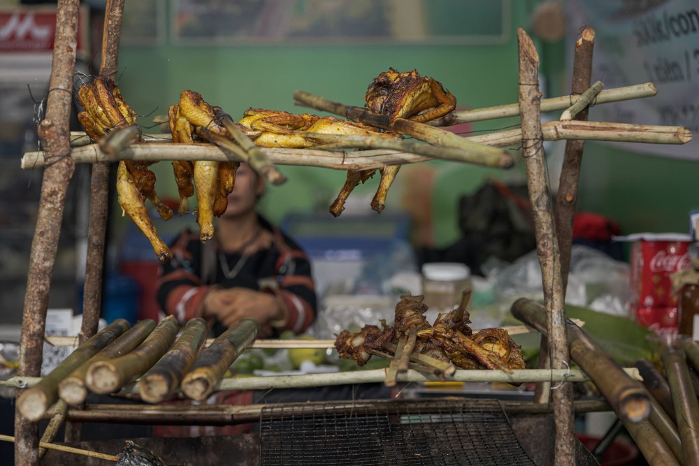 Hanoi’s Autumn Fair 2025 offers flavorful culinary tour across Vietnam- Ảnh 12. Hanoi’s Autumn Fair 2025 offers flavorful culinary tour across Vietnam- Ảnh 12.