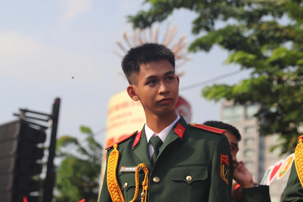 'Mini concert' đặc biệt của quân và dân sáng 30-4- Ảnh 3.