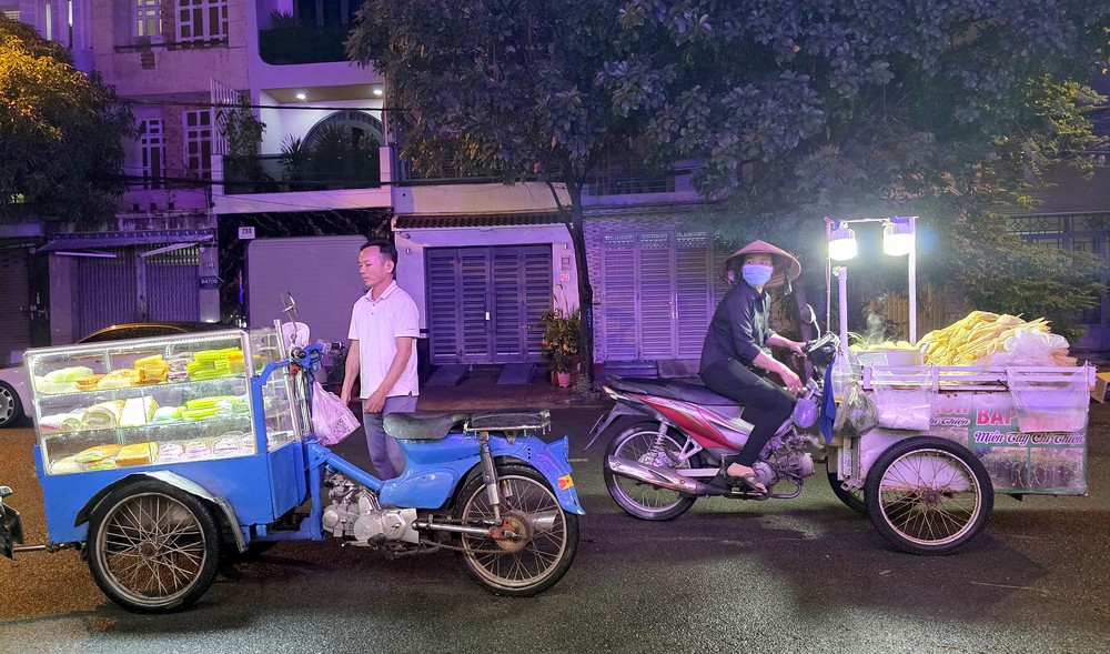 Trăm năm xe ba bánh -đời xe, phận người - Ảnh 25.
