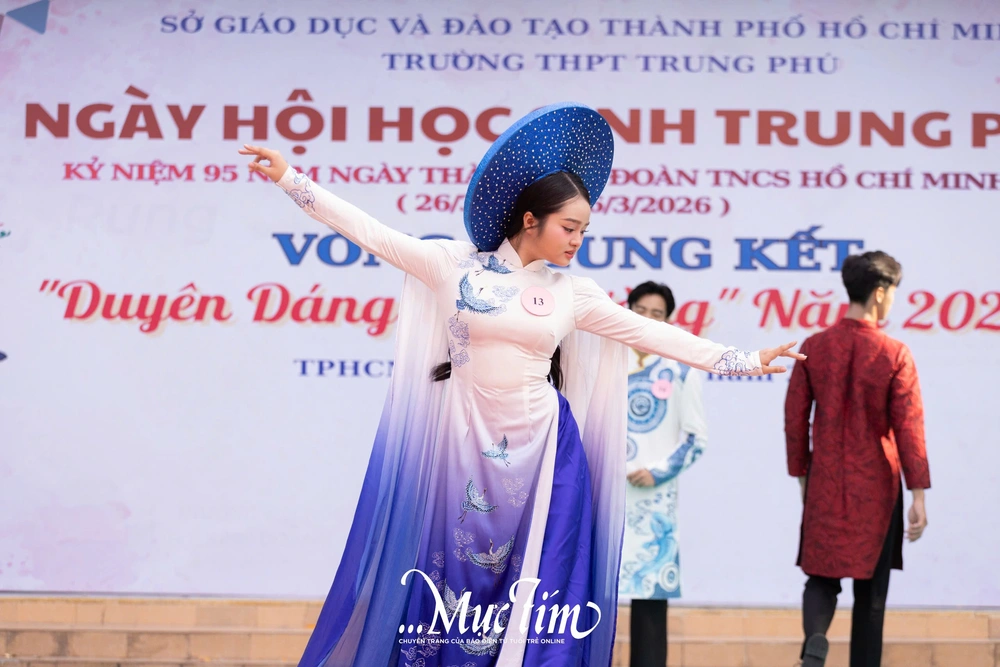 Thầy trò Trường THPT Trung Phú ‘mở tiệc’ kỷ niệm ngày đặc biệt của tháng thanh niên- Ảnh 21.