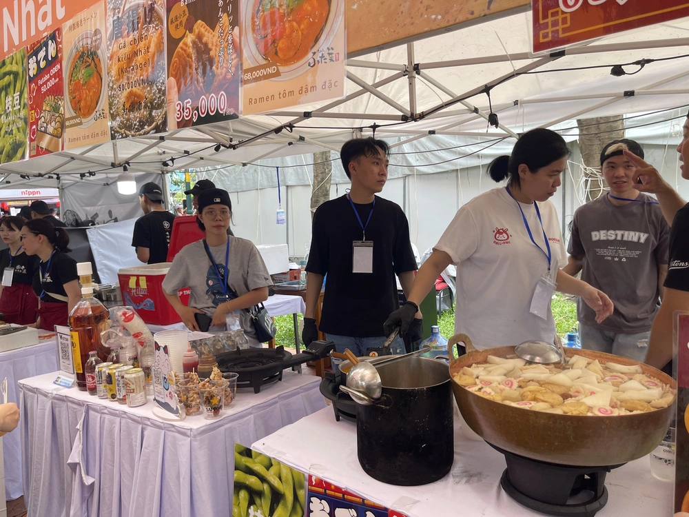 11th Japan Vietnam Festival brings vibrant atmosphere to Ho Chi Minh City- Ảnh 14.