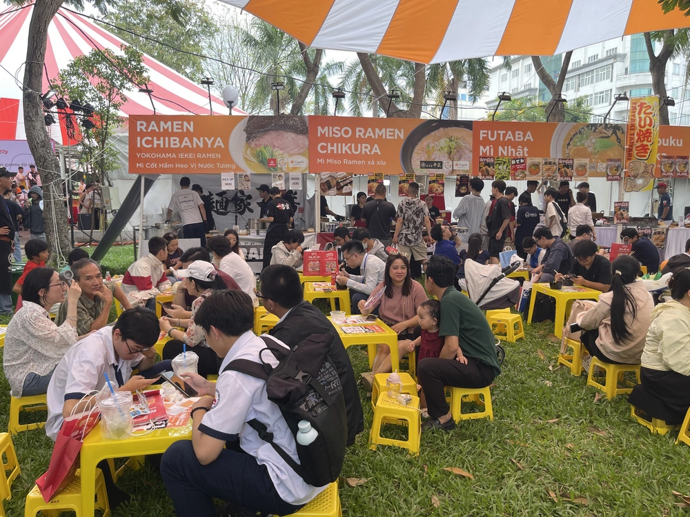 11th Japan Vietnam Festival brings vibrant atmosphere to Ho Chi Minh City- Ảnh 6.