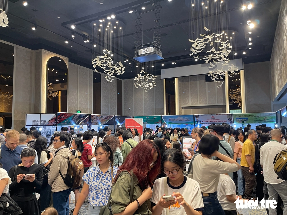 Francophone Comics Festival brings joyful reading to kids, adults in Ho Chi Minh City- Ảnh 6.